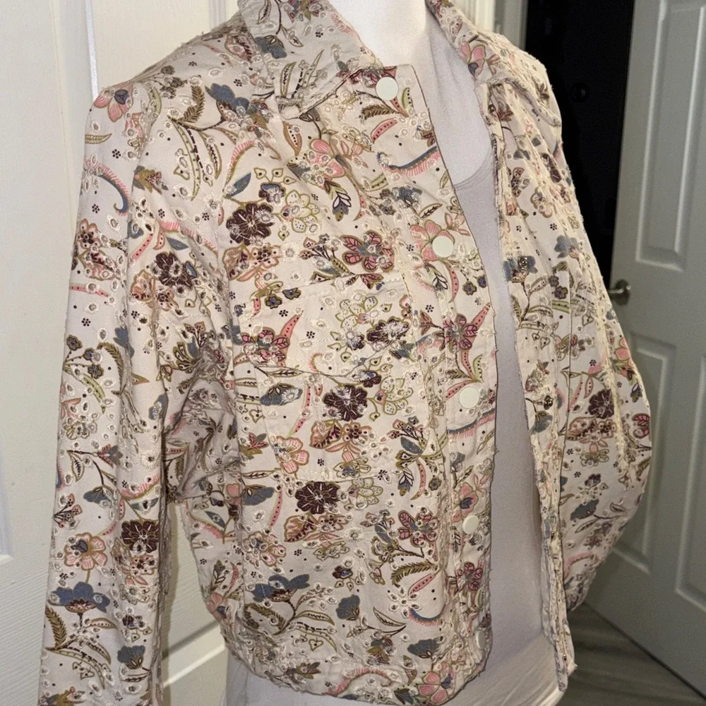 Anthropology Solitaire Eyelet Floral Cream Oversized Denim Jacket - Picture 4 of 12